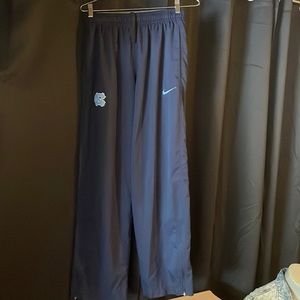 Nike dry fit men or women’s North Carolina workout pants size small